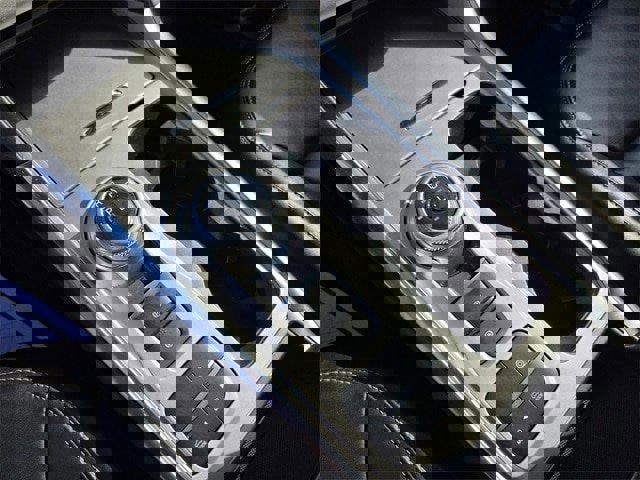 Certified 2022 Ford Explorer XLT w/ Equipment Group 202A image 23