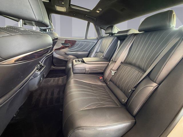 Used 2022 Lexus LS 500 AWD w/ Interior Upgrade Package image 16