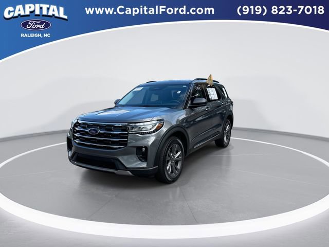 Certified 2025 Ford Explorer Active w/ Active Comfort Package AWD/4WD image 2