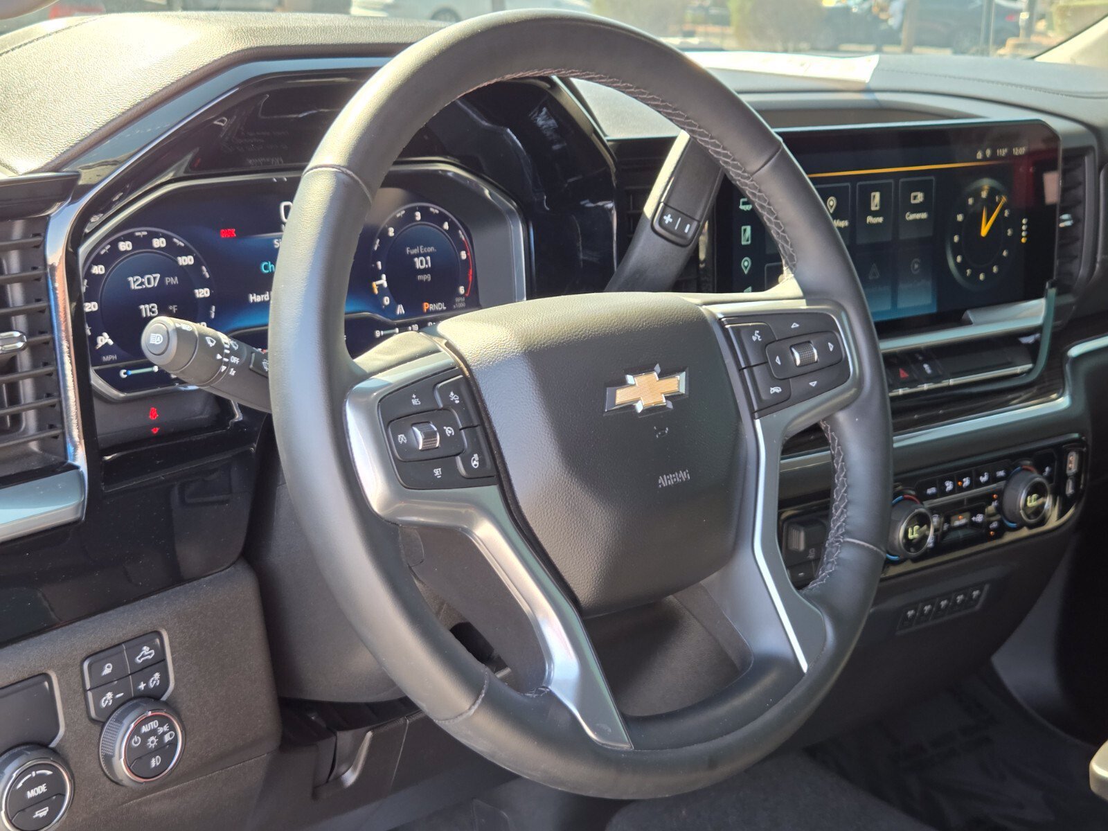 Used 2024 Chevrolet Silverado 2500 LT w/ Convenience Package RWD image 16