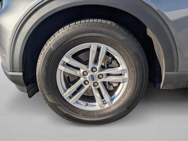 Certified 2022 Ford Explorer XLT w/ Equipment Group 202A image 24