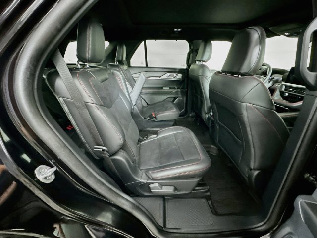 Certified 2025 Ford Explorer ST AWD/4WD image 34
