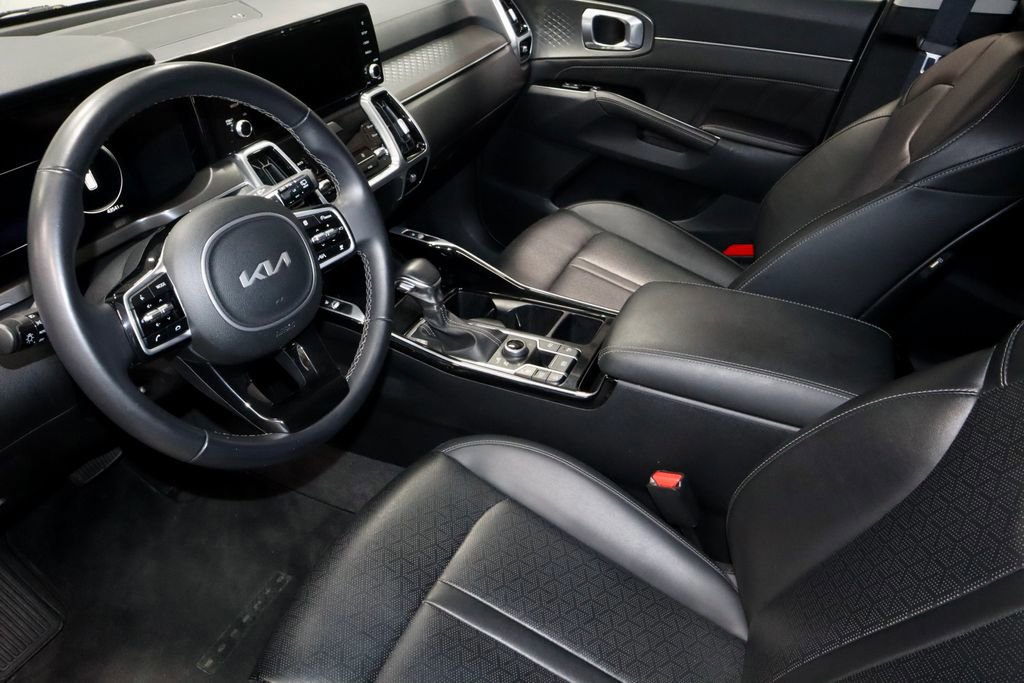 Used 2023 Kia Sorento SX AWD/4WD image 25