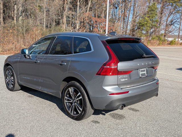 Used 2020 Volvo XC60 T5 Momentum w/ Protection Package Premier image 3