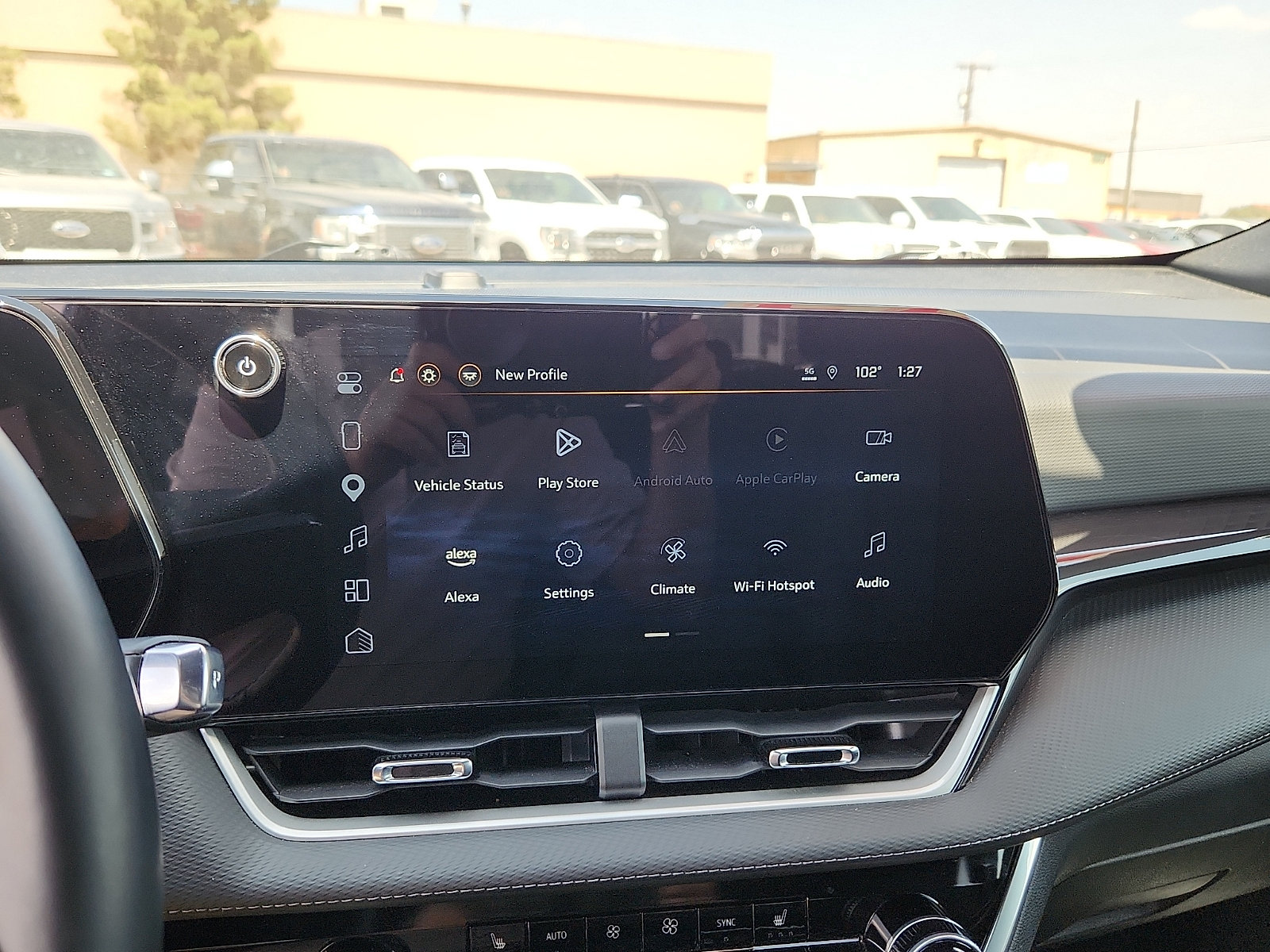 Used 2025 Chevrolet Equinox LT w/ Convenience Package II FWD image 12