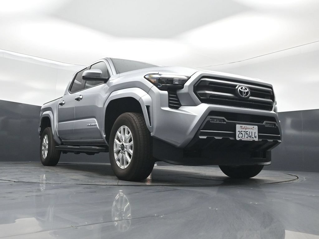 Used 2026 Toyota Tacoma SR5 RWD image 40
