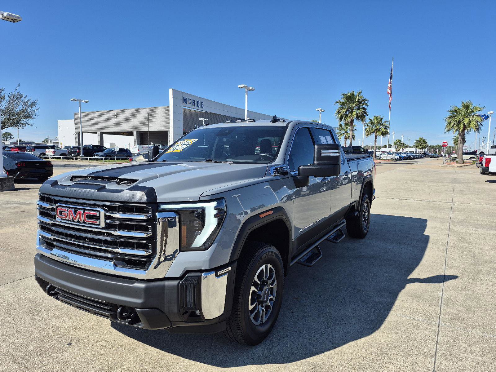 Used 2024 GMC Sierra 2500 SLE w/ SLE Value Package; image 1