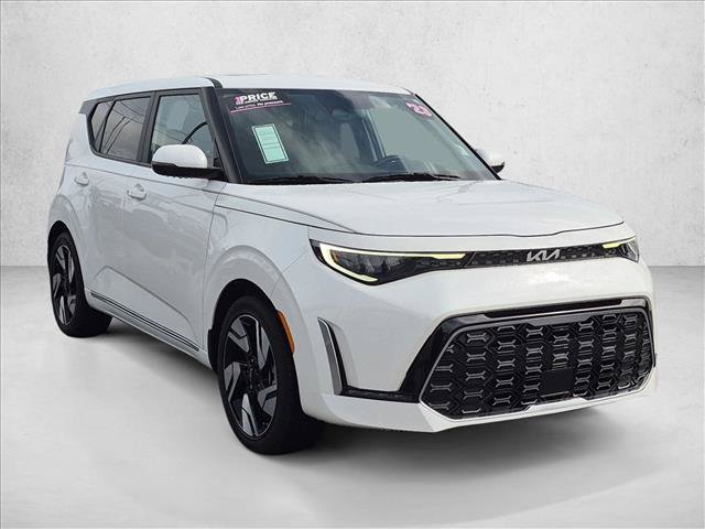 Used 2023 Kia Soul GT-Line w/ GT-Line Technology Package FWD image 3