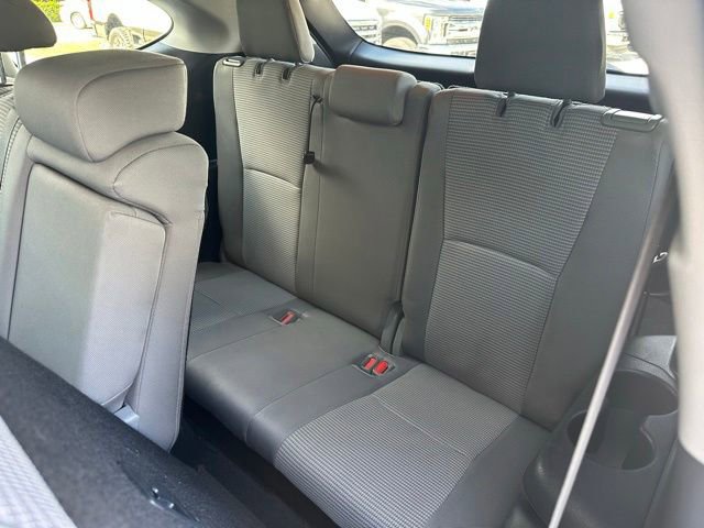 Used 2020 Toyota Highlander L FWD image 14