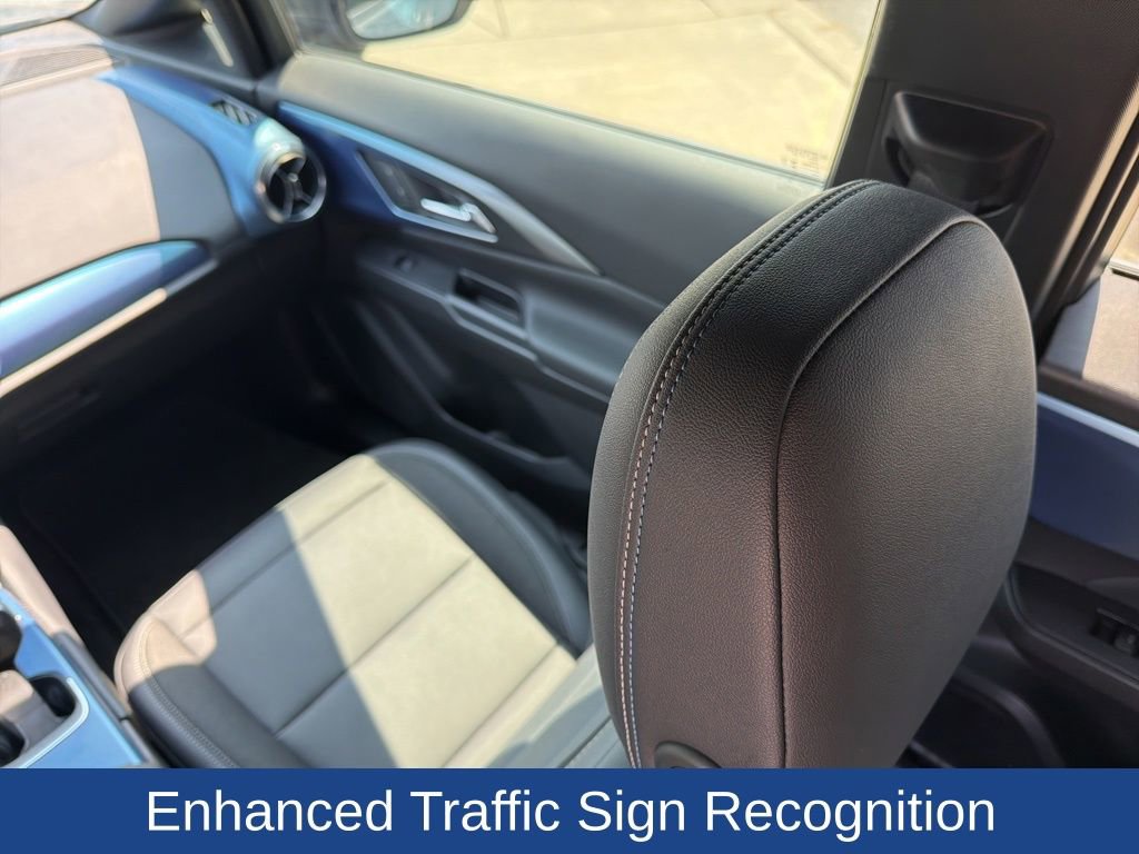 Used 2025 Chevrolet Equinox EV LT w/ Convenience Package AWD/4WD image 19