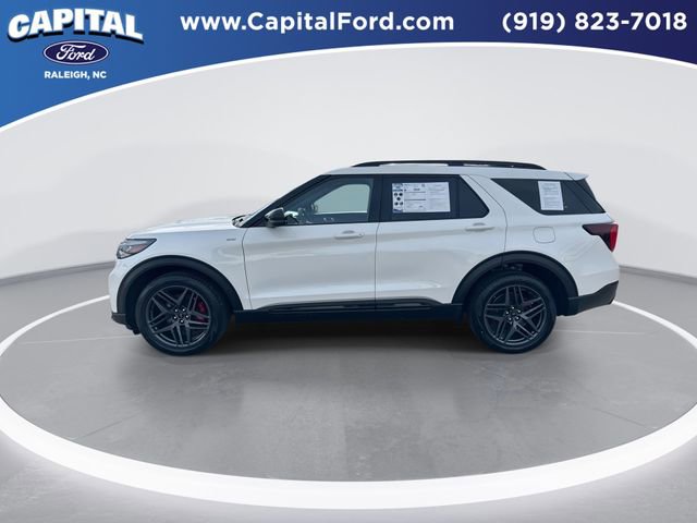 Certified 2025 Ford Explorer ST-Line w/ Premium Package image 5