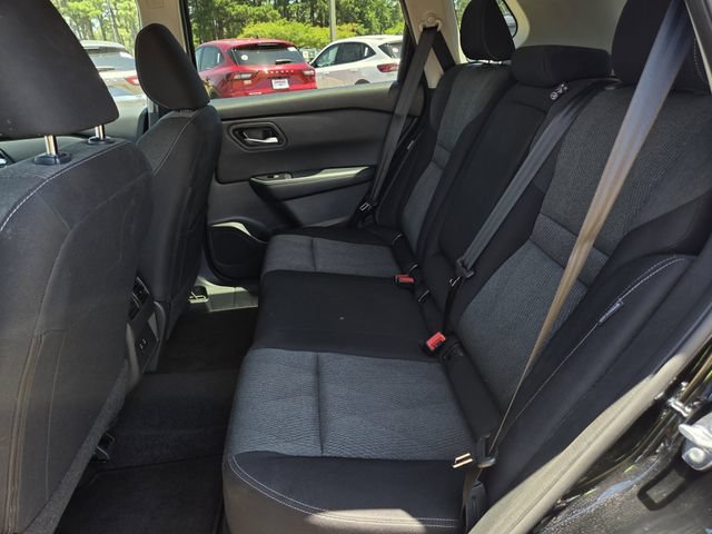 Used 2025 Nissan Rogue SV FWD image 17