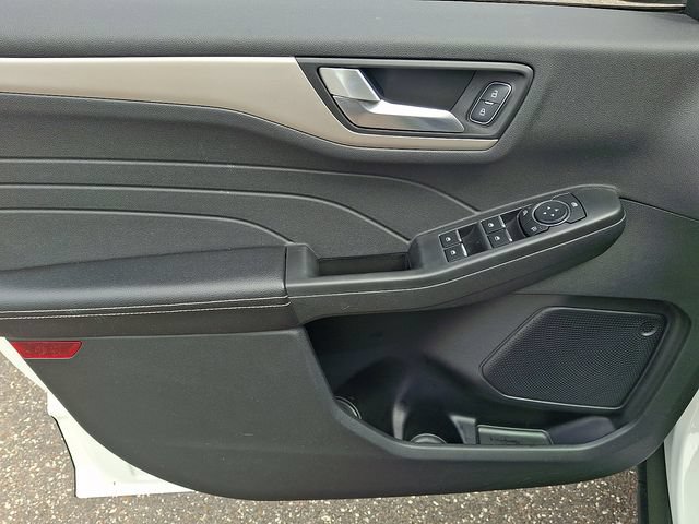 Certified 2022 Ford Escape SEL AWD/4WD image 12