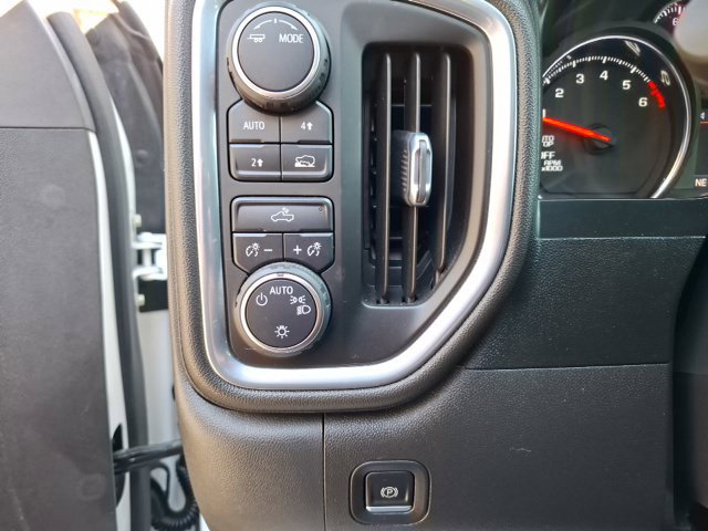 Used 2021 Chevrolet Silverado 1500 LT AWD/4WD image 17