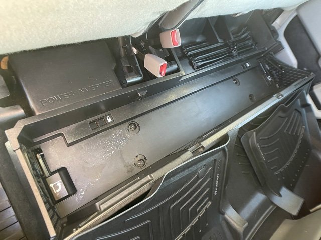 Certified 2017 Ford F250 XLT w/ XLT Value Package image 33