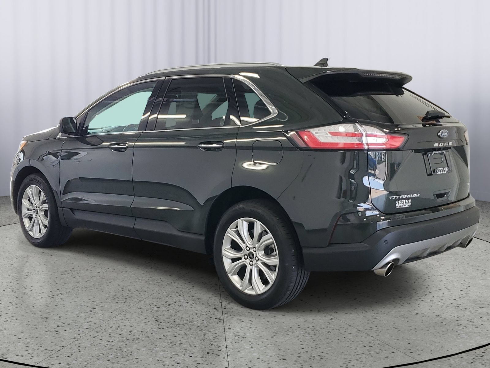 Certified 2024 Ford Edge Titanium AWD/4WD image 3