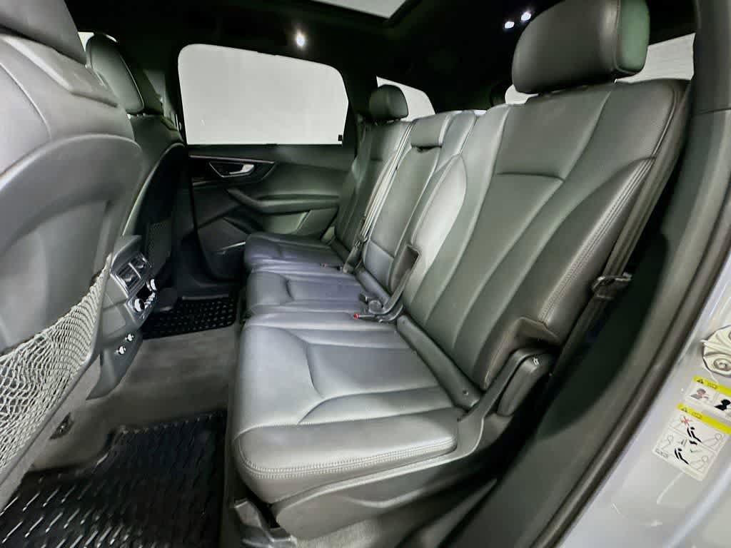 Used 2018 Audi Q7 3.0T Prestige AWD/4WD image 14
