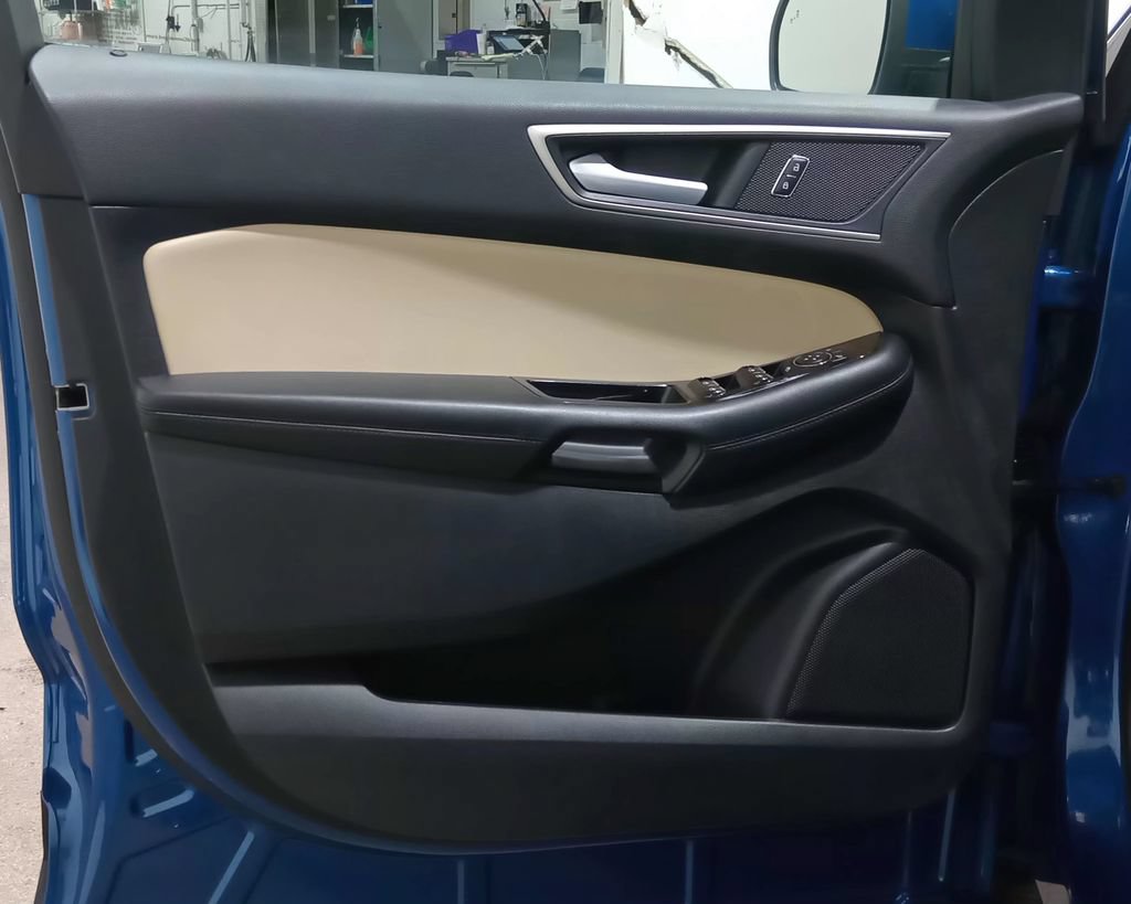 Certified 2020 Ford Edge SEL w/ Convenience Package AWD/4WD image 18