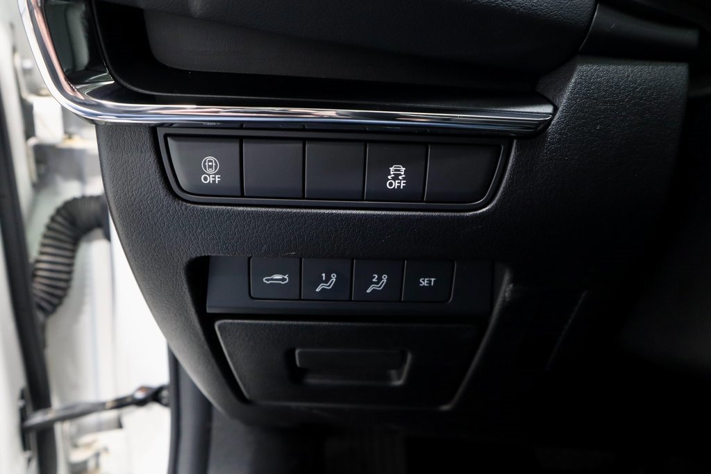 Used 2022 MAZDA MAZDA3 s image 30