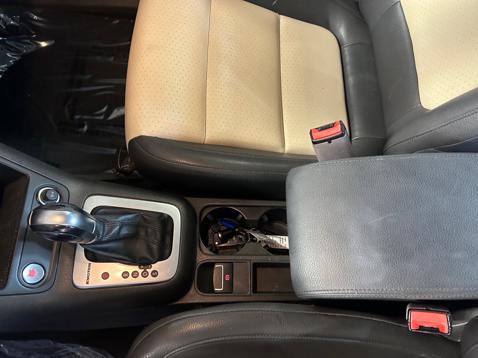 Used 2017 Volkswagen Tiguan S AWD/4WD image 15