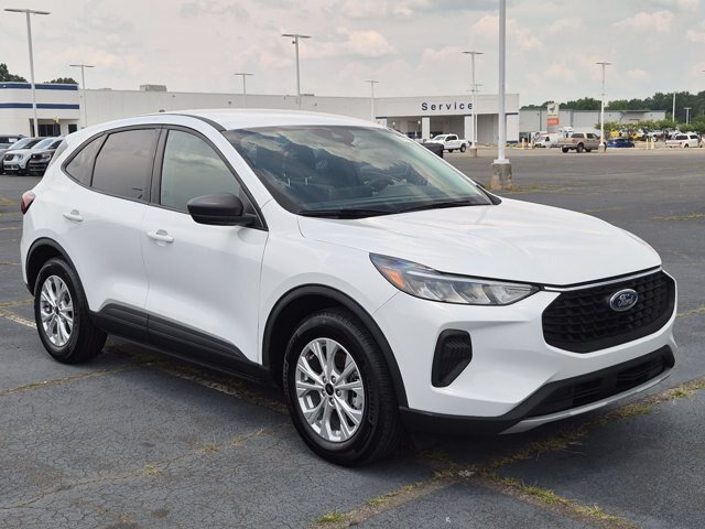 Certified 2025 Ford Escape Active w/ Tech Pack #1 FWD image 2