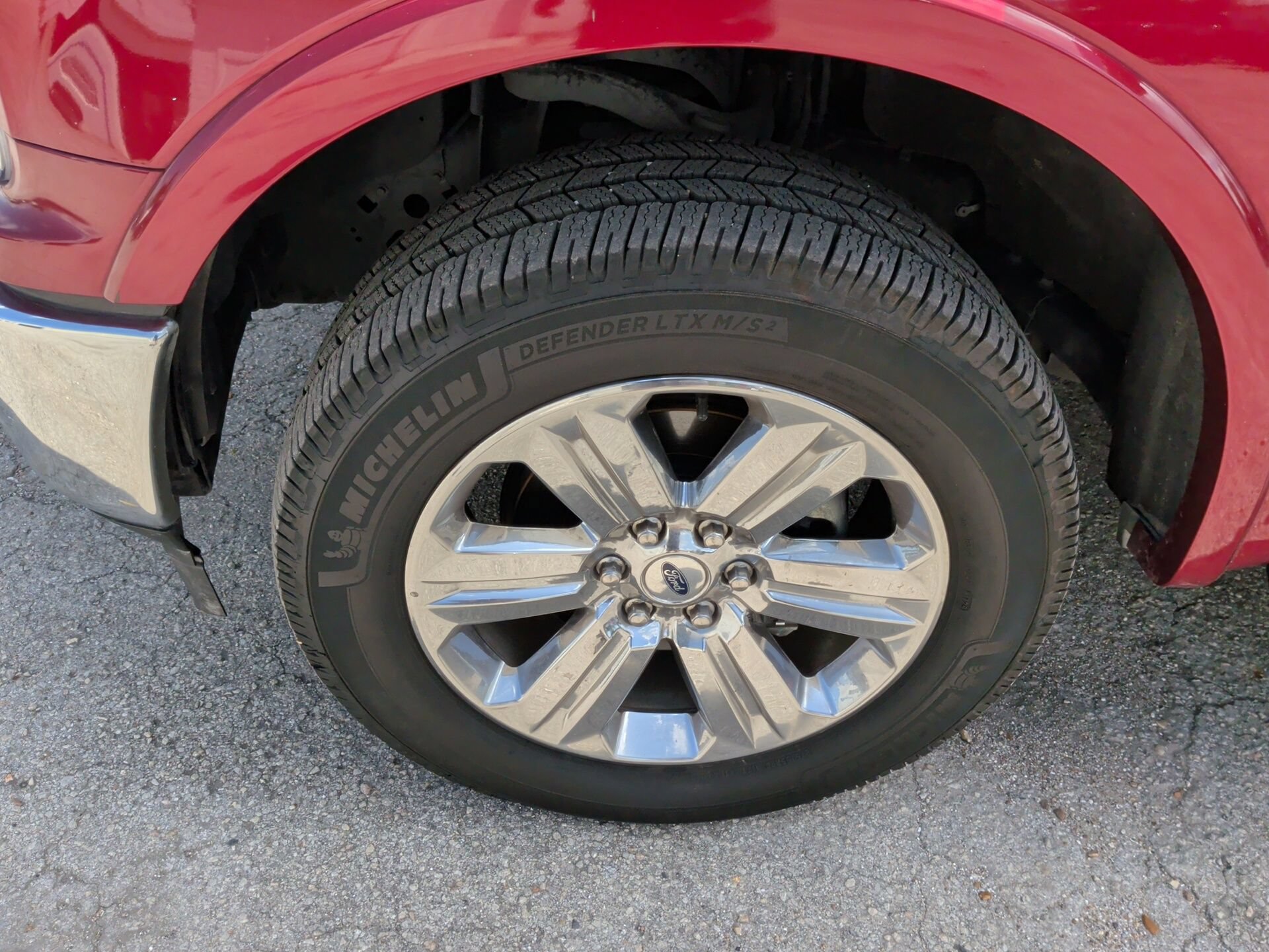 Certified 2019 Ford F150 Lariat w/ Equipment Group 502A Luxury AWD/4WD image 38