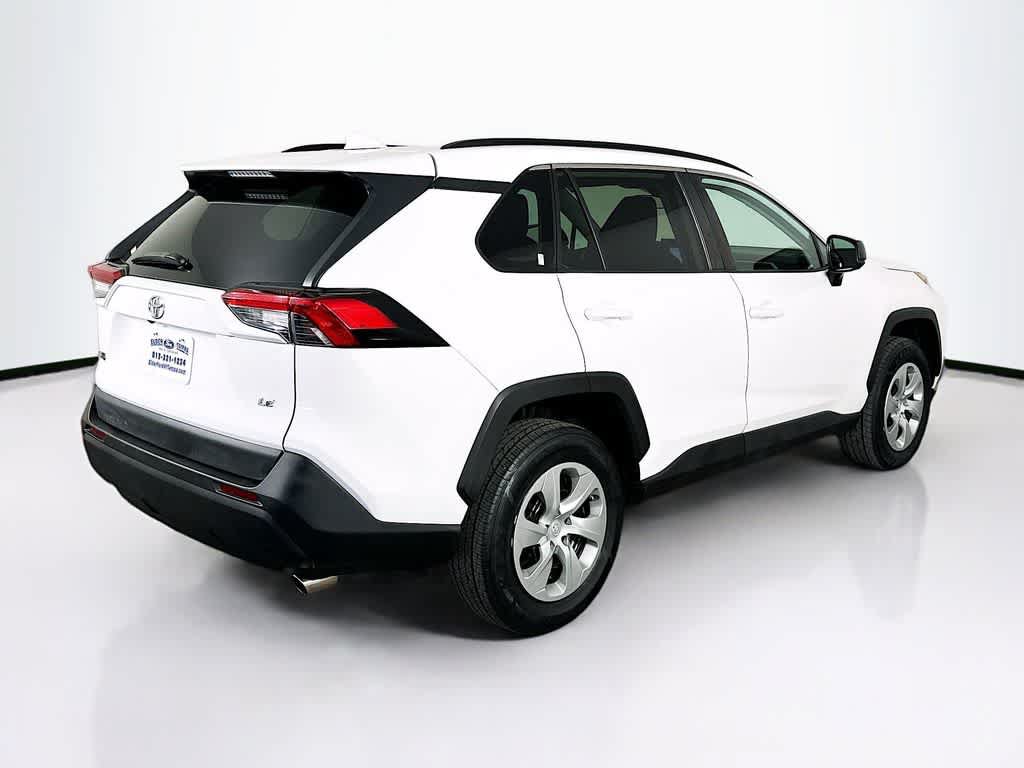 Used 2021 Toyota RAV4 LE FWD image 24