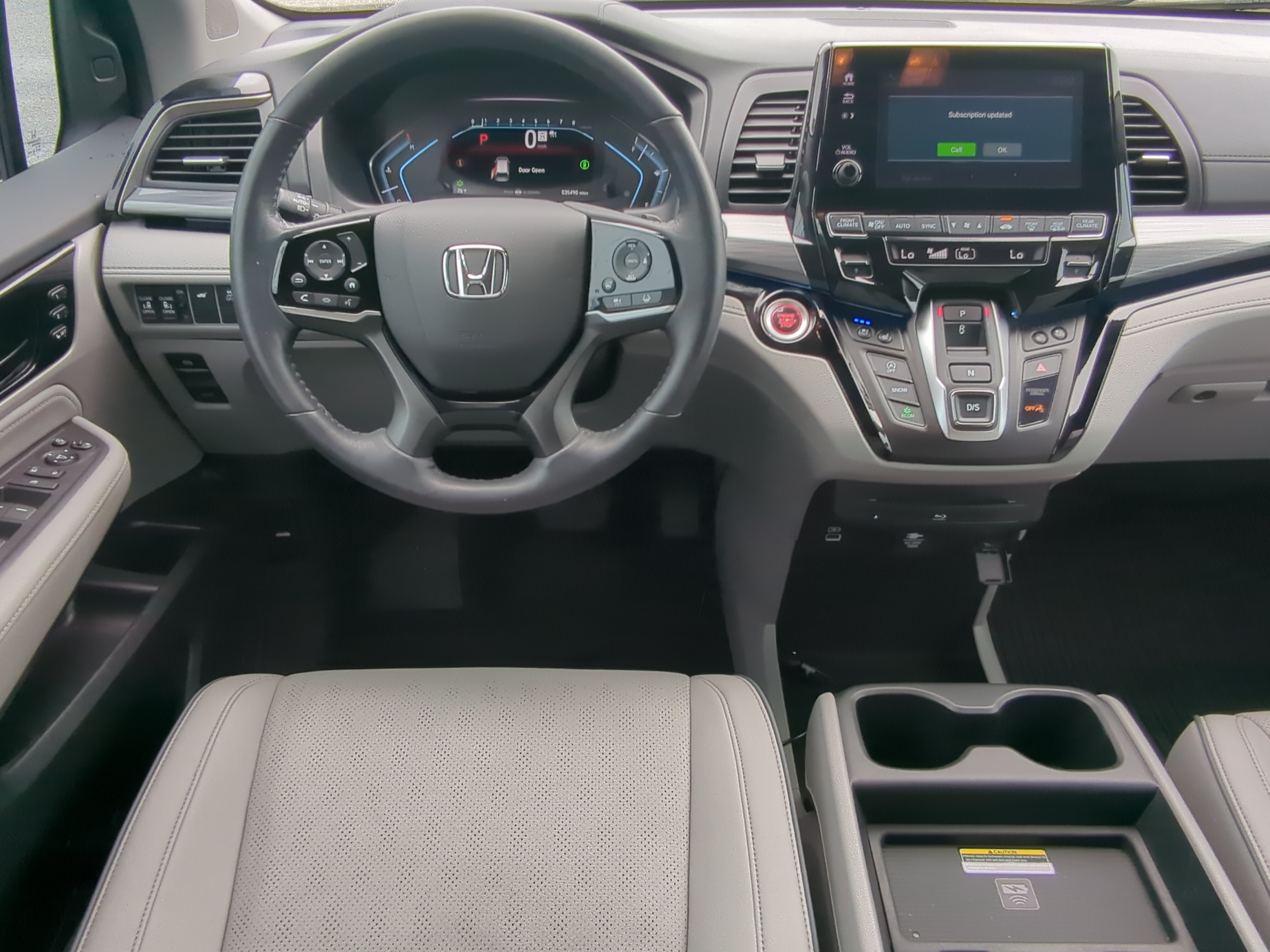 Used 2023 Honda Odyssey Elite image 14