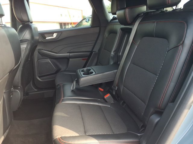 Certified 2024 Ford Escape ST-Line w/ Tech Pack #1 AWD/4WD image 6