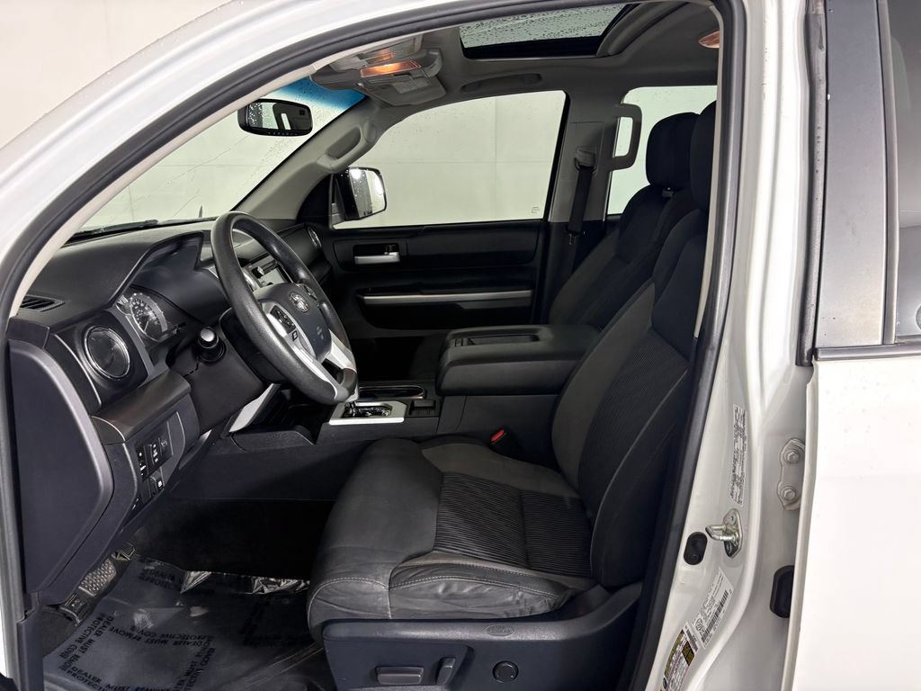 Used 2017 Toyota Tundra SR5 AWD/4WD image 12