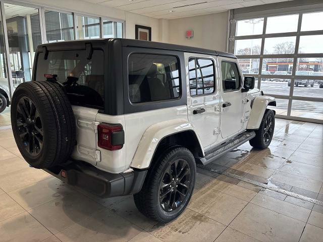Used 2023 Jeep Wrangler Unlimited Sahara w/ Cold Weather Group image 5