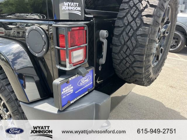 Used 2017 Jeep Wrangler Unlimited Sahara AWD/4WD image 10