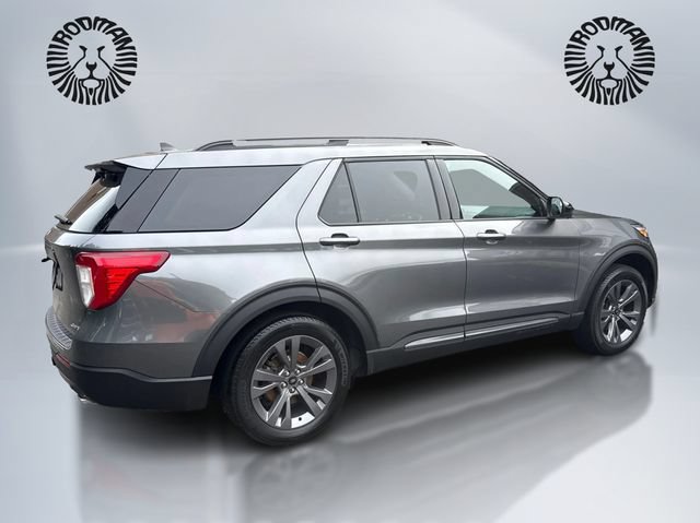 Certified 2023 Ford Explorer XLT w/ Equipment Group 202A AWD/4WD image 6