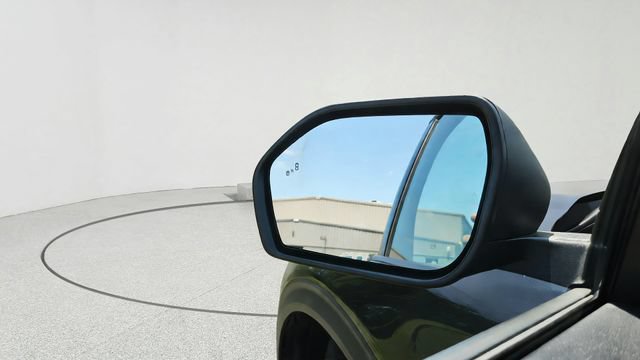 Certified 2025 Ford Explorer Active AWD/4WD image 12