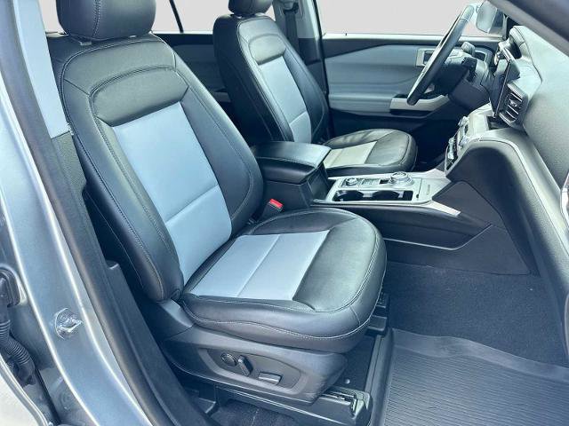 Certified 2023 Ford Explorer XLT w/ Equipment Group 202A AWD/4WD image 19