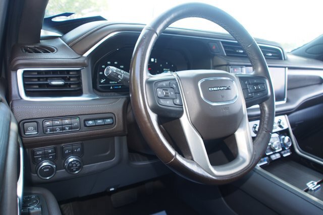 Used 2022 GMC Yukon XL Denali AWD/4WD image 20