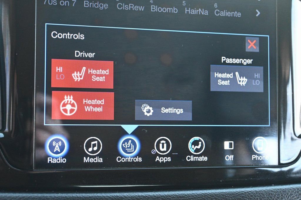 Used 2017 Chrysler Pacifica Touring-L Plus image 39