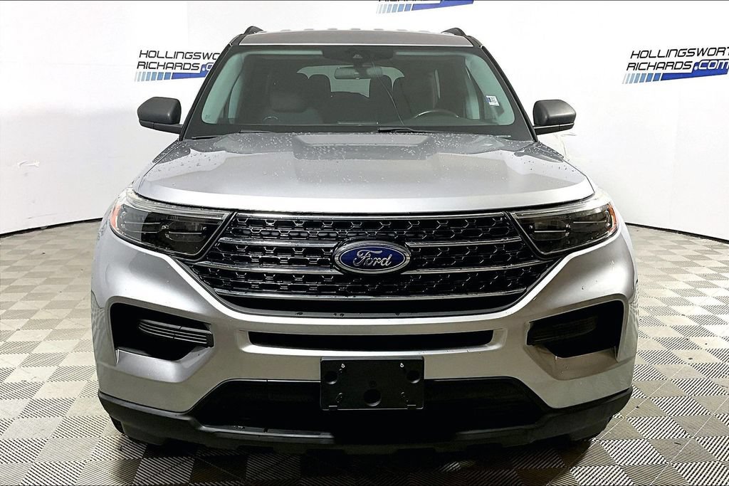 Certified 2021 Ford Explorer XLT RWD image 2
