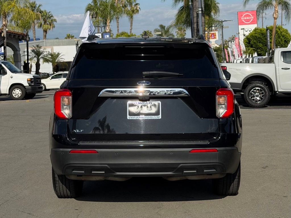 Certified 2022 Ford Explorer XLT RWD image 7