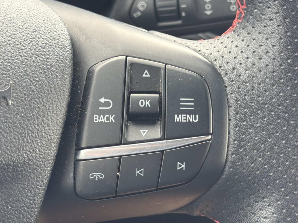 Certified 2024 Ford Escape ST-Line AWD/4WD image 19