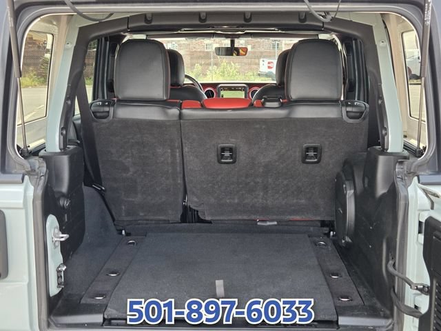 Used 2023 Jeep Wrangler Unlimited Rubicon w/ Cold Weather Group AWD/4WD image 13