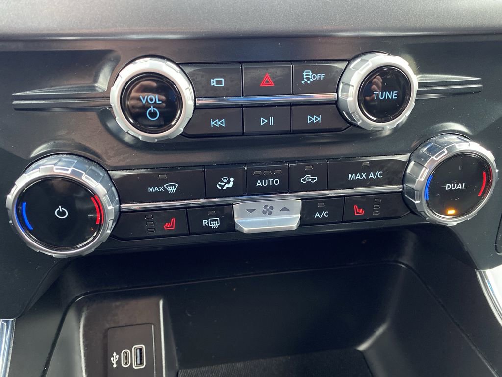 Certified 2025 Ford F150 XLT w/ Equipment Group 302A MID image 25