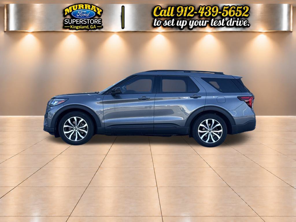 Certified 2025 Ford Explorer ST-Line w/ Premium Package RWD image 6