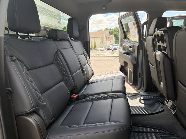 Used 2024 Chevrolet Silverado 1500 RST AWD/4WD image 17