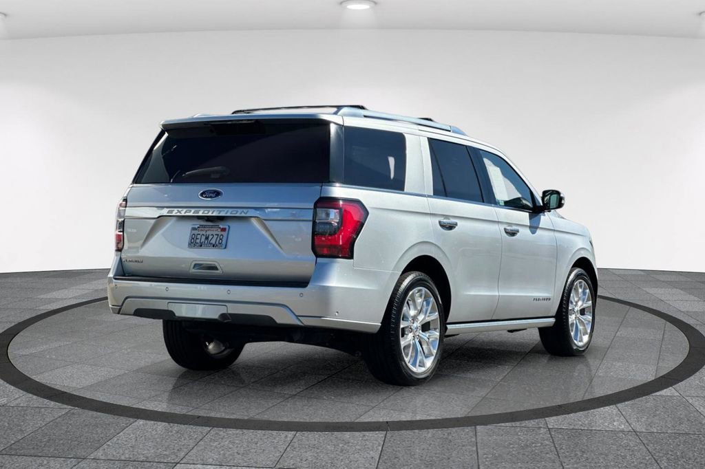 Certified 2018 Ford Expedition Platinum image 4