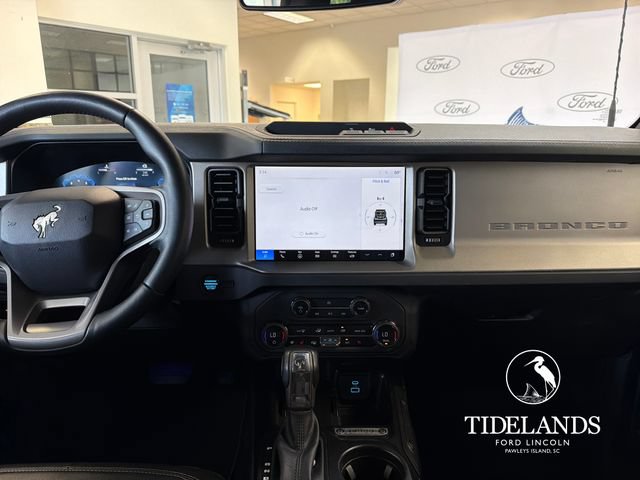 Certified 2025 Ford Bronco Outer Banks AWD/4WD image 24