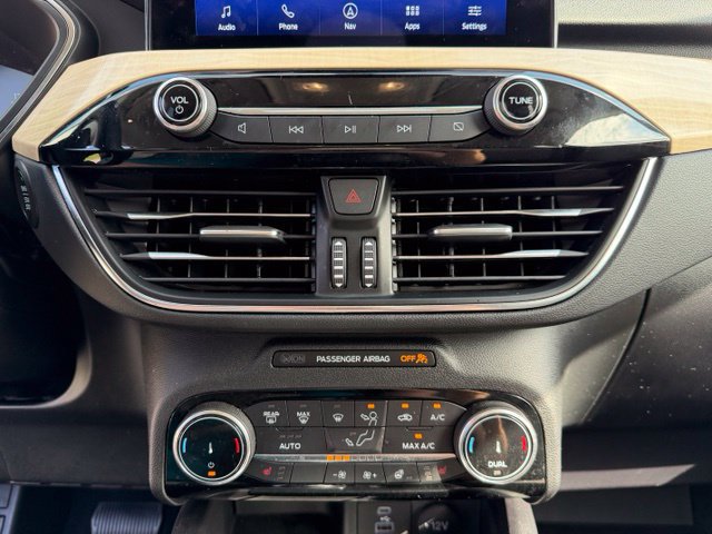 Certified 2022 Ford Escape Titanium w/ Titanium Premium Package FWD image 19