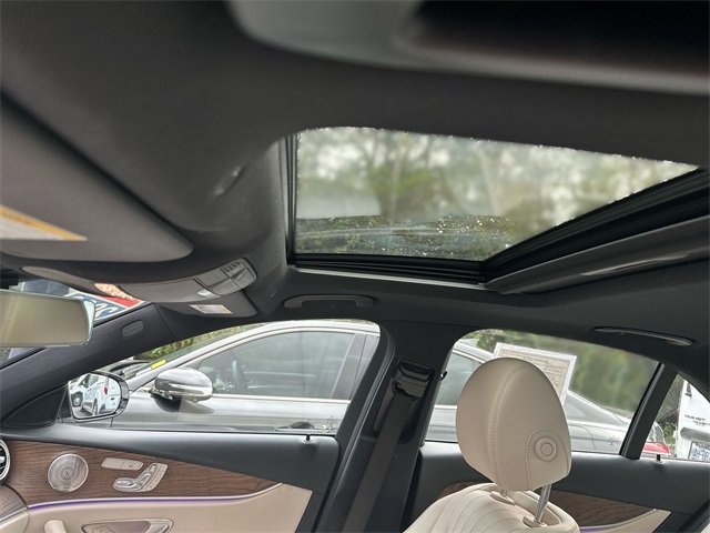 Used 2022 Mercedes-Benz E 350 Sedan image 23