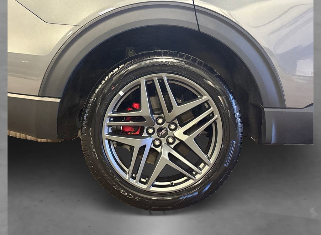 Certified 2025 Ford Explorer ST-Line w/ ST-Line Street Pack image 20