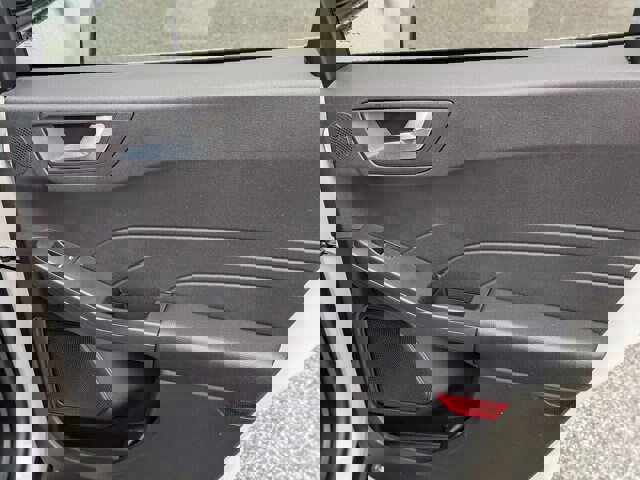 Certified 2024 Ford Escape SE w/ PHEV Premium Package image 35